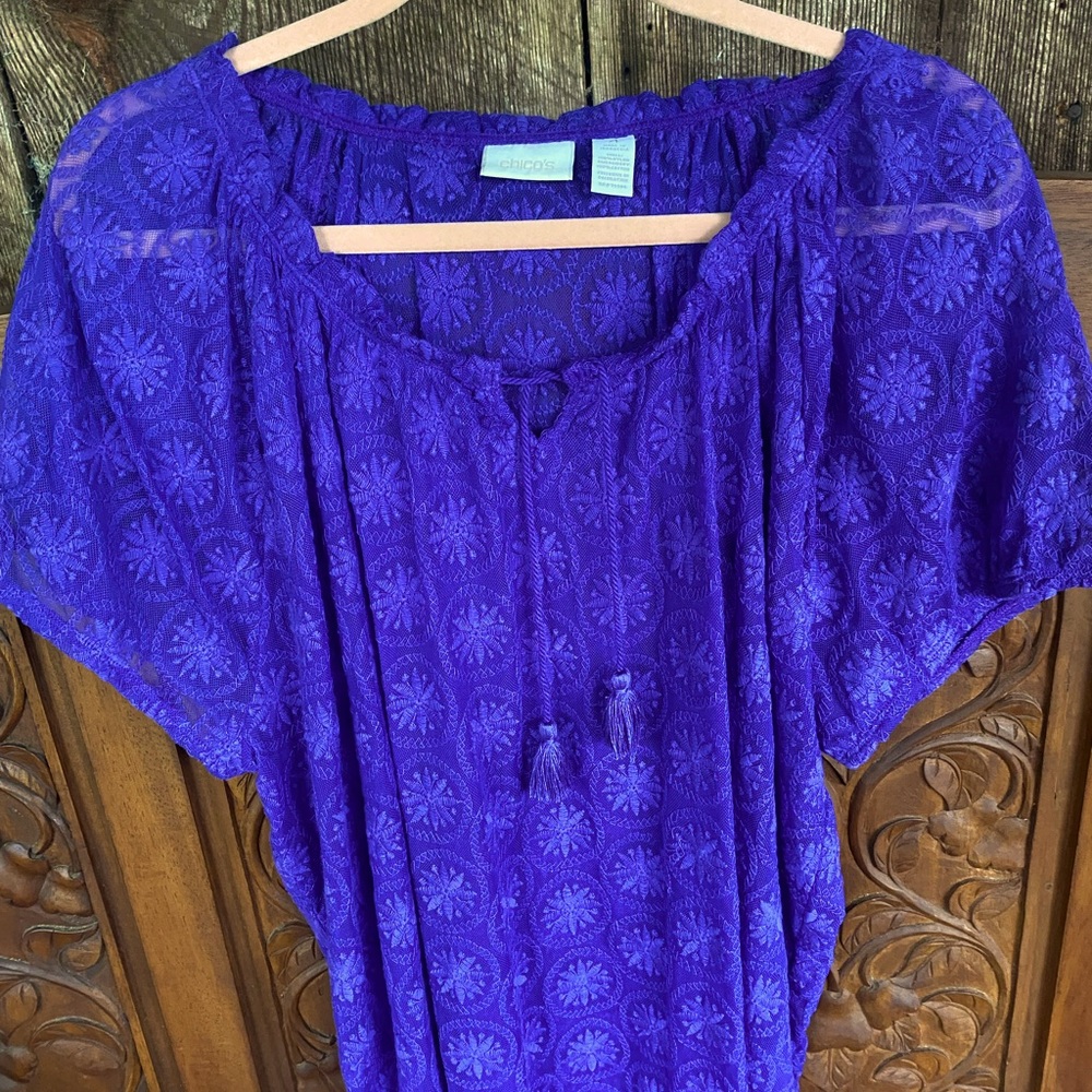 Chico's Purple sheet short Sleeve Blouse size 4